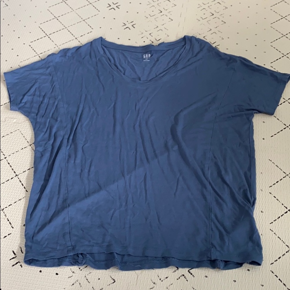 3/$15 Gap Luxe xs tee